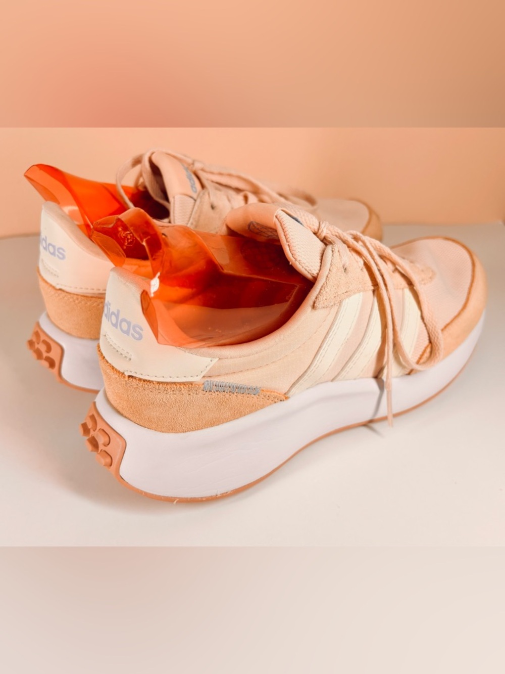 adidas Women's Run 70s Casual Sneakers in a Wonder Quartz and Chalk White Sz 6